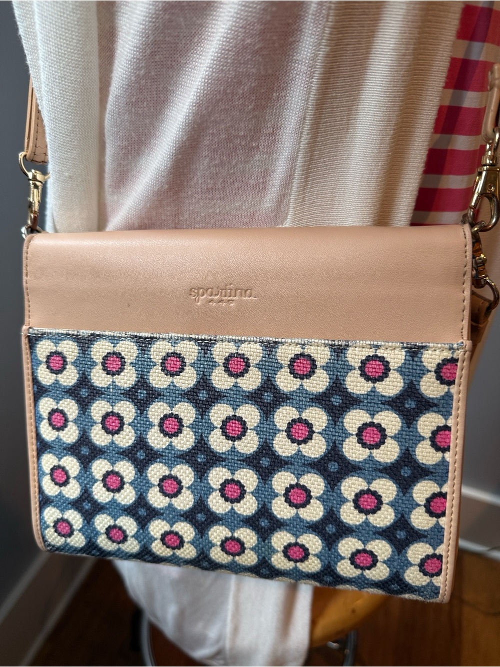 Spartina 449 Blush Pink Floral Linen/canvas fabric Crossbody - Picture 11 of 16